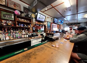 massachusetts/cape-ann/nightclub/pratty-s-cav