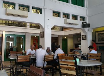 indonesia/makassar/nightclub/dunia-karaoke