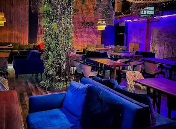 uzbekistan/tashkent/mirzo-ulugbek/nightclub/oblacko-lounge