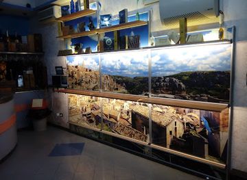 italy/matera/sassi-di-matera/nightclub/pink-blue-bar