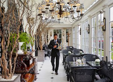 The Crown Club at Old Government House Hotel