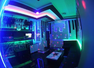indonesia/jambi/nightclub/omnia-executive-lounge-pub-karaoke