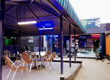 Comfort Zone Lounge