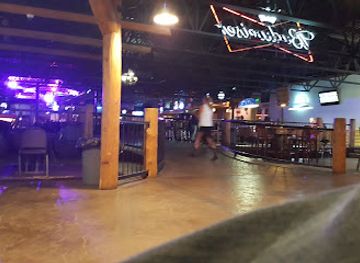 Outlaw Saloon
