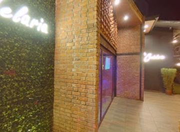 ecuador/macas/nightclub/la-candelaria