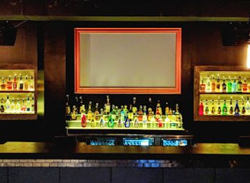 canada/kingston-and-the-islands/nightclub/trinity-social