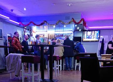 united-kingdom/clackmannanshire/attraction/the-hollytree