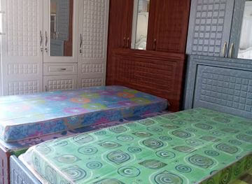 somalia/karkaar-mountains/nightclub/marfashka-kalamaan