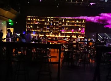 VERTIQUE CLUB
