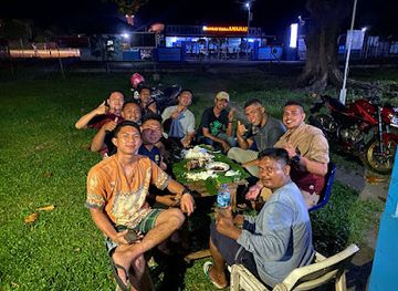 indonesia/maluku-islands/nightclub/rumah-bujang