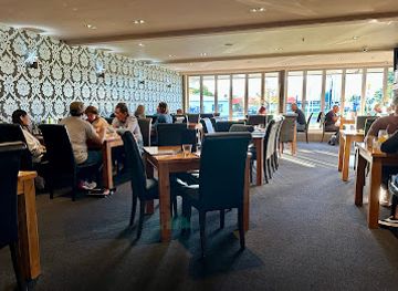 new-zealand/fiordland-national-park/nightclub/the-fat-duck