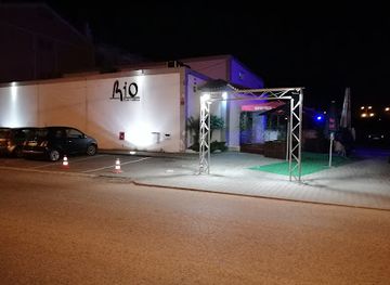 portugal/peniche/nightclub/rio-club