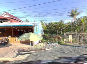 cambodia/kampong-chhnang/nightclub/private-pub