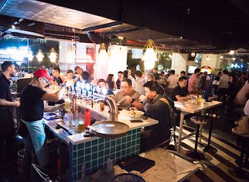 singapore/tampines/nightclub/tipsy-penguin