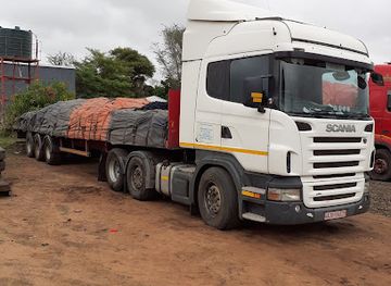 zambia/victoria-falls-area/nightclub/roadside-night-clubs