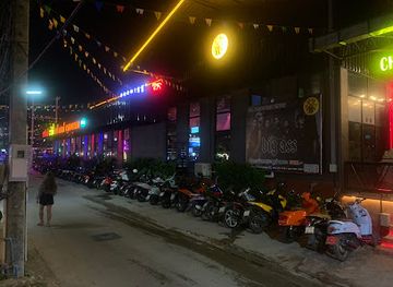 thailand/hua-hin/cicada-market/nightclub/chomjan-pub-restaurant