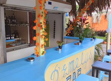 dominican-republic/las-terrenas/nightclub/d-emelys-bar-las-terrenas