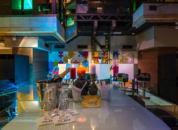 bulgaria/danubian-plain/nightclub/piano-live-club-play