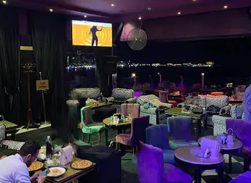 Skyroof - Windsor Palace Hotel