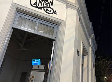 paraguay/ypacarai/nightclub/canton-bar-co