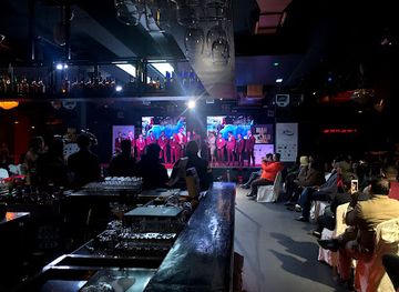 nepal/patan/golden-temple-kwa-bahal/nightclub/prive-nepal