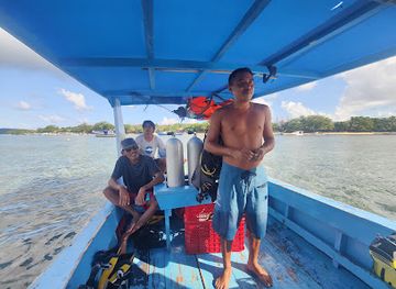 indonesia/pulau-bunaken/nightclub/blue-shark-divers-bunaken