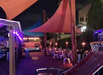 texas/galveston/nightclub/maze