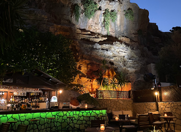 greece/rhodes/lindos/nightclub/lindos-by-night-bar