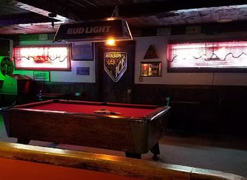 massachusetts/new-bedford/nightclub/redwood-saloon