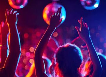 guatemala/antigua-guatemala/nightclub/car-music-disco