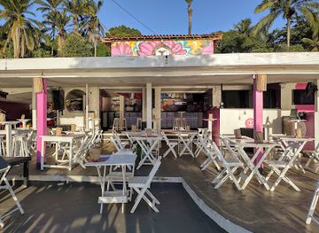 brazil/reconcavo/nightclub/toca-do-morcego-chill-out-bar-dance-club