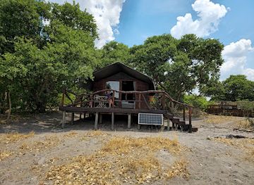 botswana/chobe-national-park/nightclub/camp-savuti