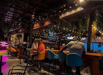 malaysia/penang/tanjung-bungah/nightclub/laguna-bay-beach-bar-penang