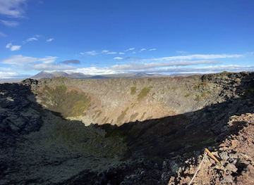 iceland/snaefellsnes-peninsula/nightclub/eldborg-crater-trailhead
