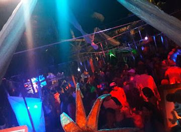 ecuador/montanita-beach/nightclub/hot-beach-club