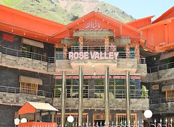 pakistan/naran/nightclub/rose-valley-hotel-naran