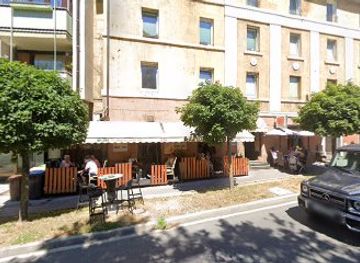 slovenia/postojna-cave/nightclub/ana-bar