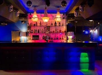 ICE CLUB