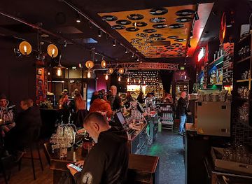 finland/helsinki/eira/nightclub/on-the-rocks