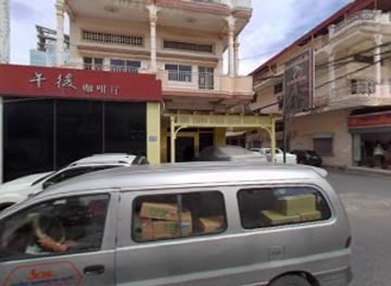 cambodia/phnom-penh/toul-tom-poung/nightclub/afb883