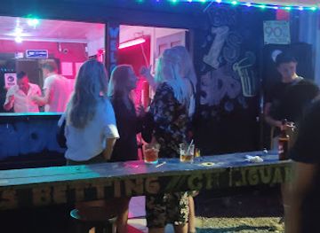 costa-rica/puerto-viejo/nightclub/sports-bar-puerto-viejo