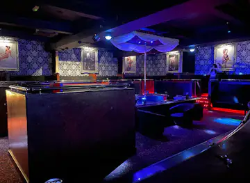 Platinum Lace Glasgow