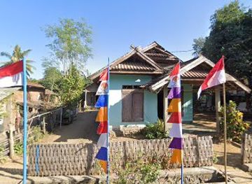 indonesia/pulau-moyo/nightclub/haerul-kaderi