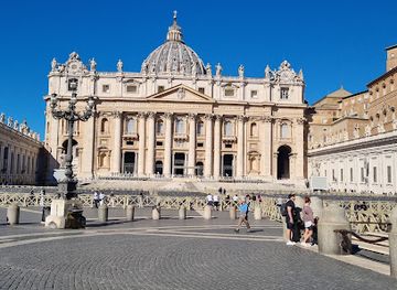 vatican-city/vatican-radio/nightclub/vatican-hill