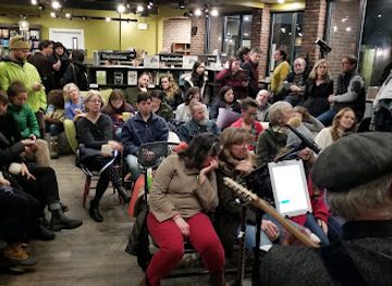 new-hampshire/hanover/nightclub/still-north-books-bar