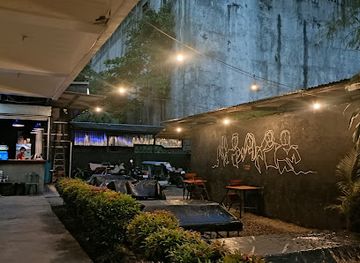 philippines/soccsksargen/nightclub/timog-avenue