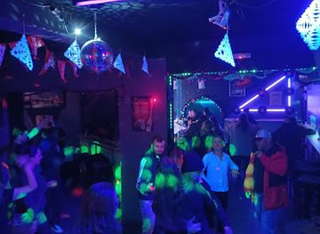 czechia/beskydy-mountains/nightclub/music-club-apple