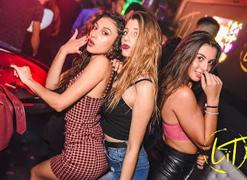 spain/lleida/nightclub/lit