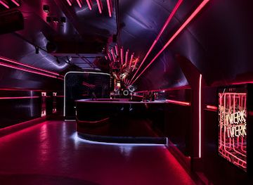 australia/melbourne/cbd-central-business-district/nightclub/platform-one