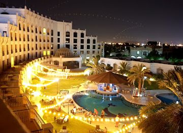 united-arab-emirates/al-ain/jebel-hafeet/nightclub/aquarius-pool-bar